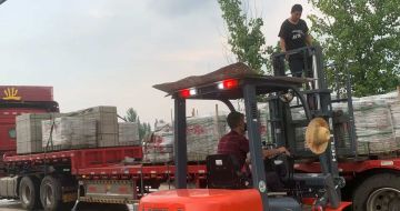 张掖 黄金麻冰裂纹，地铺石装车