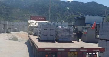 张掖 芝麻白仿形路沿石，直形路沿石