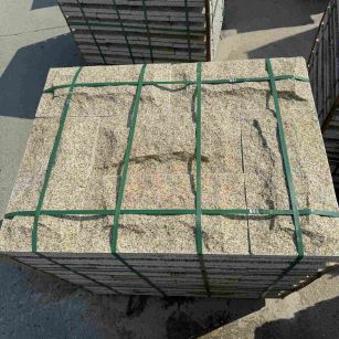 张掖 黄金麻花岗岩石材自然面蘑菇石成品