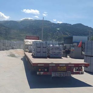 张掖 芝麻白仿形路沿石，直形路沿石