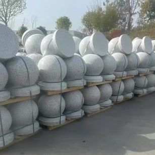 张掖 白麻花岗岩石材圆球，石球，挡车球，隔离球，景观石球，风水球等