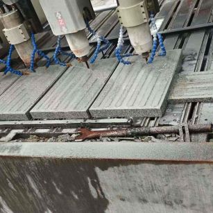 张掖 芝麻白花岗岩荔枝面盲道雕刻