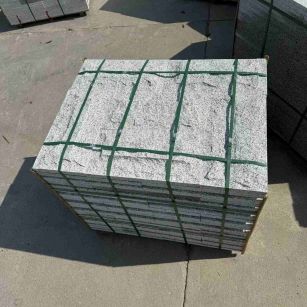 张掖 白麻花岗岩石材自然面蘑菇石成品