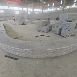 张掖 芝麻白异形坐凳，自然面光面弧形加工