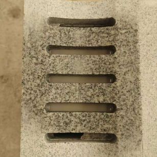 张掖 芝麻白拉丝面花岗岩U型开槽排水槽