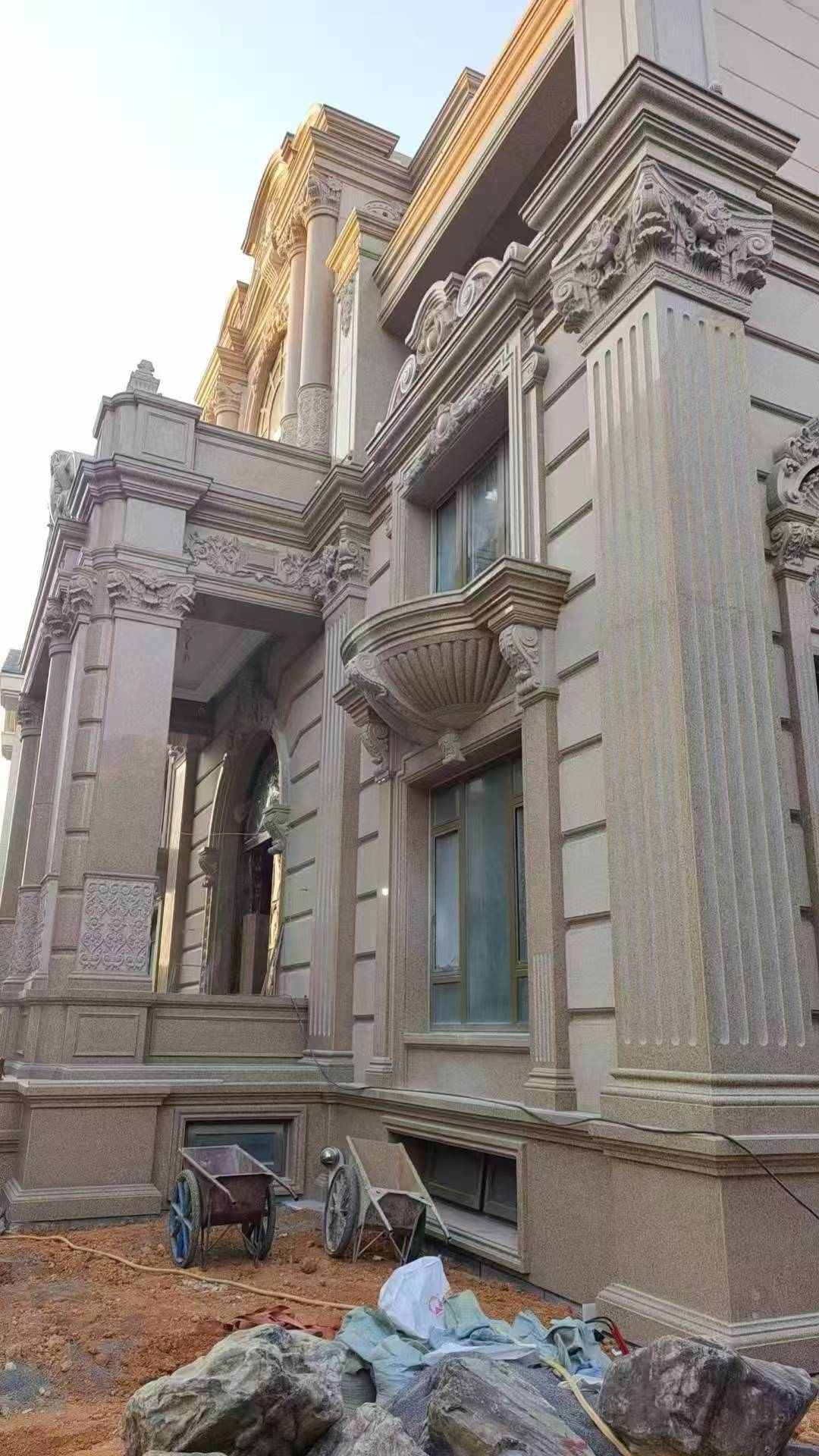 张掖 黄金麻花岗岩光面别墅外墙干挂施工完成