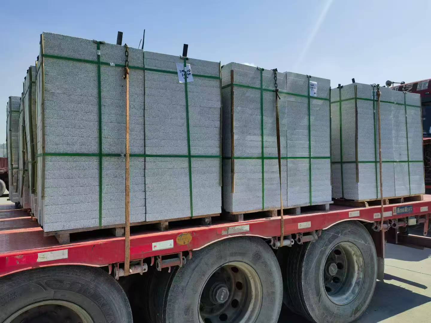 张掖芝麻白花岗岩出货日常地铺石