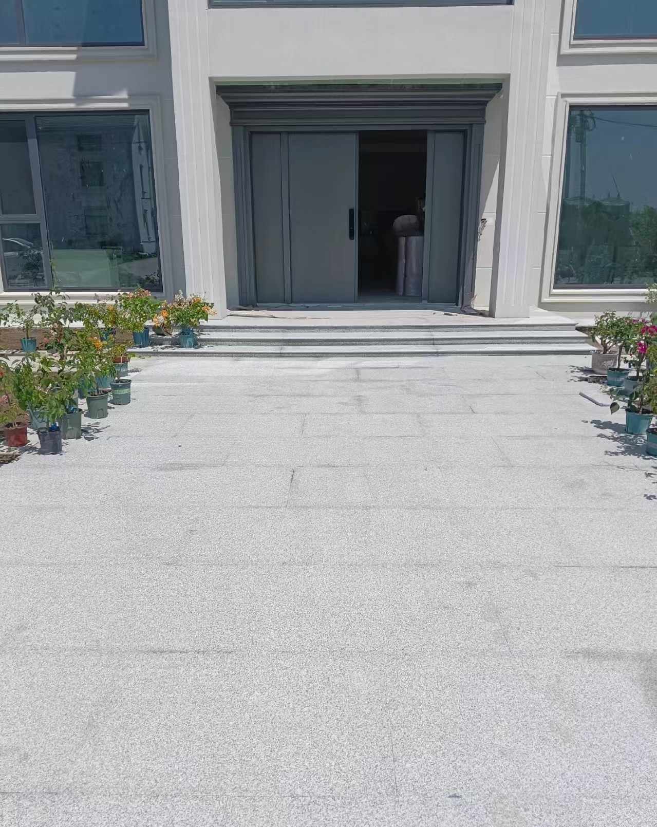 张掖 芝麻白花岗岩地铺石地面铺装