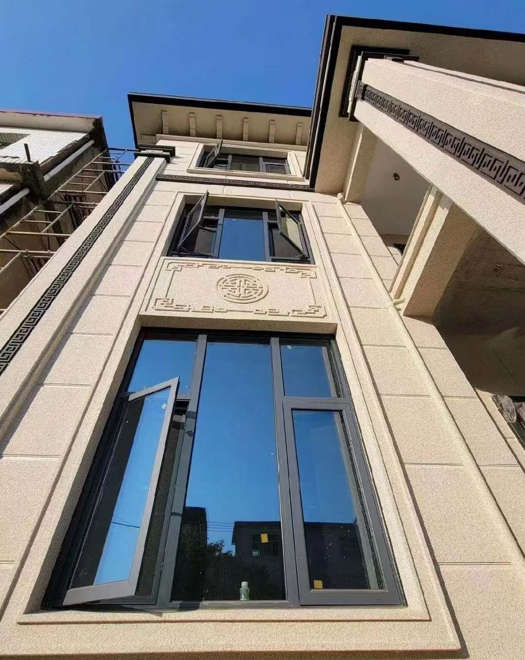 张掖 黄金麻荔枝面别墅外墙干挂效果展示