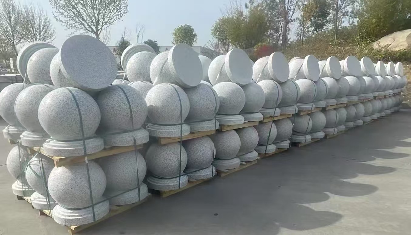 张掖 白麻花岗岩石材圆球，石球，挡车球，隔离球，景观石球，风水球等