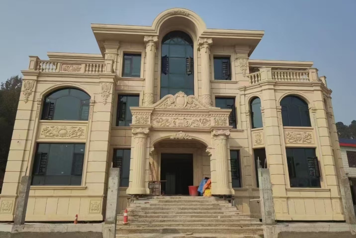 张掖 黄金麻花岗岩别墅外墙干挂