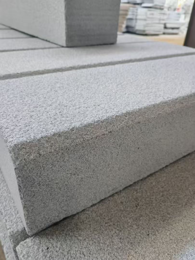 张掖 芝麻灰荔枝面路沿石