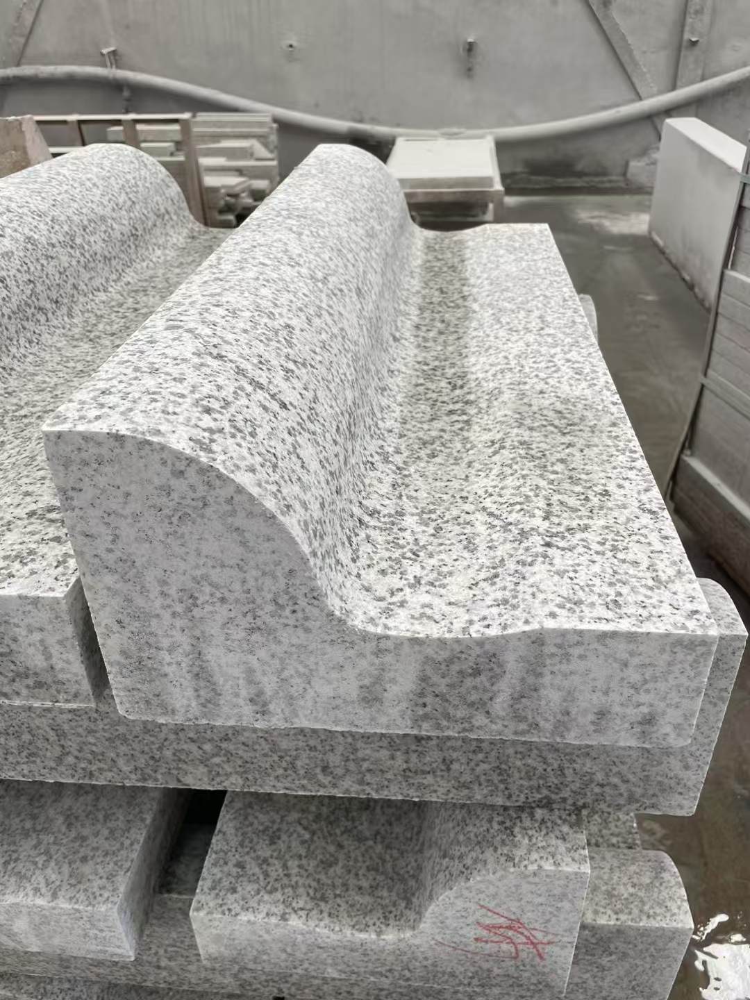 张掖 白麻花岗岩S型路沿石，路侧石，马路牙子等