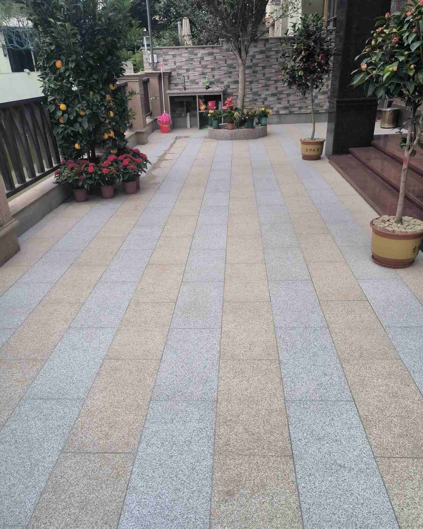 张掖 黄金麻白麻荔枝面庭院铺装展示